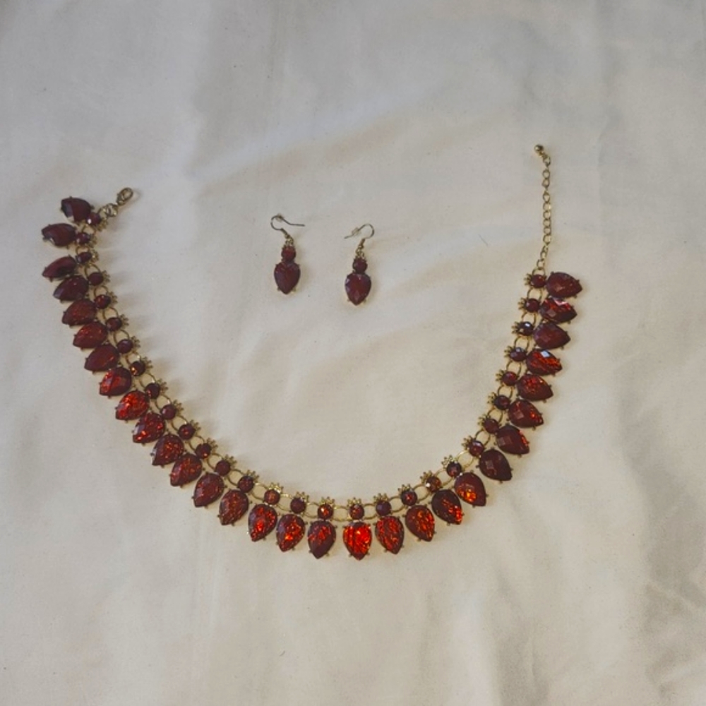 NWOT Jewelry Set
